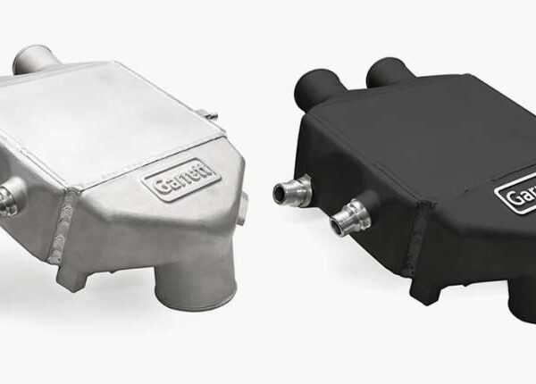 Garrett 2015+ BMW M3/M4 (F80 M3 / F82 F83 M4) Air/Water Performance Intercooler -Black