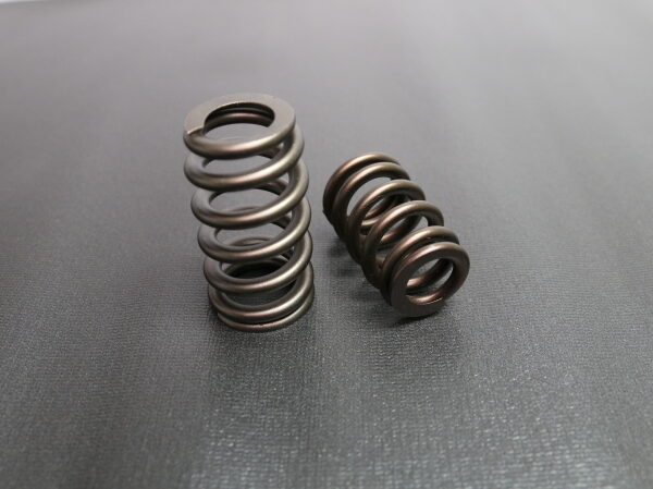 Ferrea Endurance High Lift Single Beehive Ovate PAC Alloy Valve Spring - Set of 16